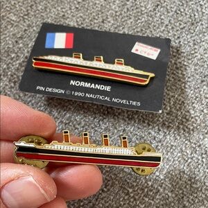 Normandie Ship Pin